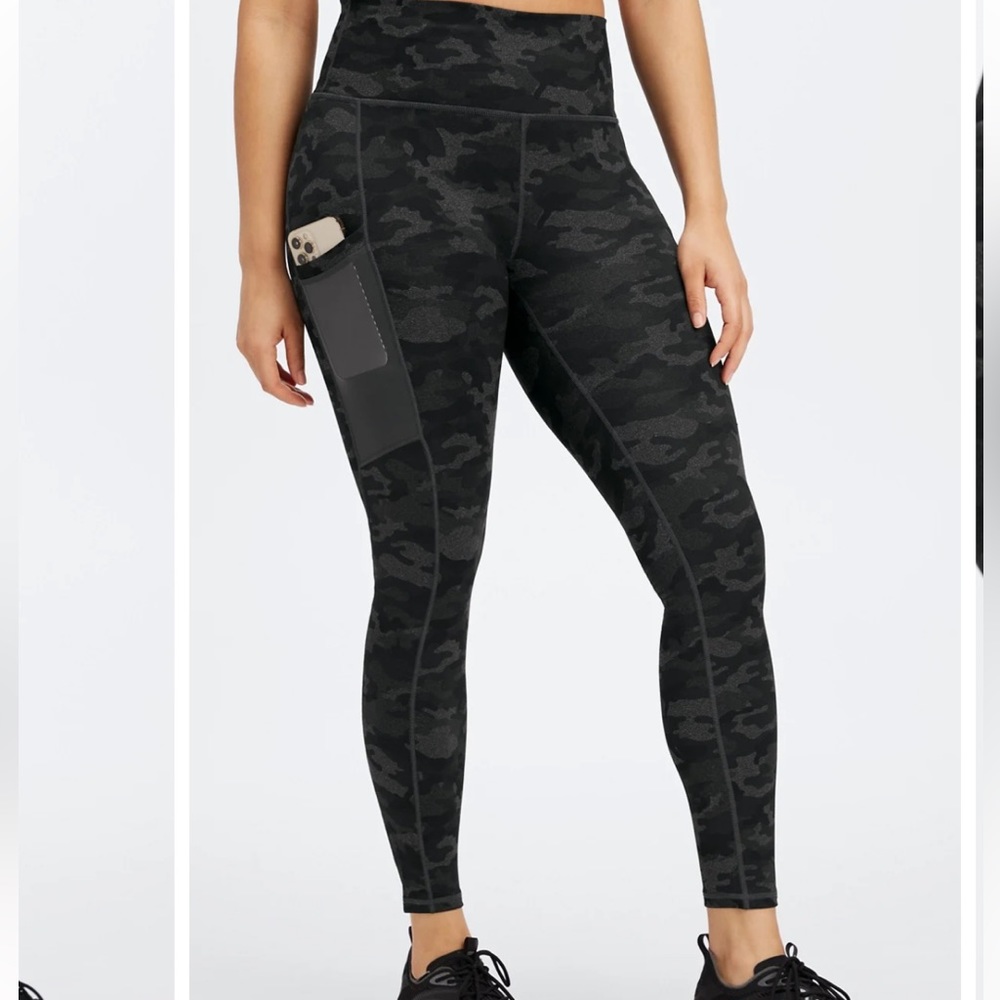 Fabletics camo leggings